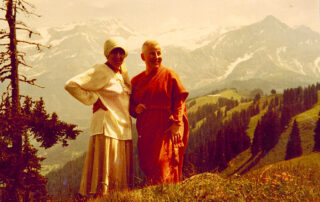 Vipassana Meditationslehrerinnen Ruth Dension und Ayya Khema